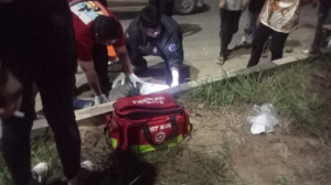 Korban kecelakaan di Jalan HAMM Rifaddin, Loa Janan Ilir terkapar dengan luka parah di kepala.