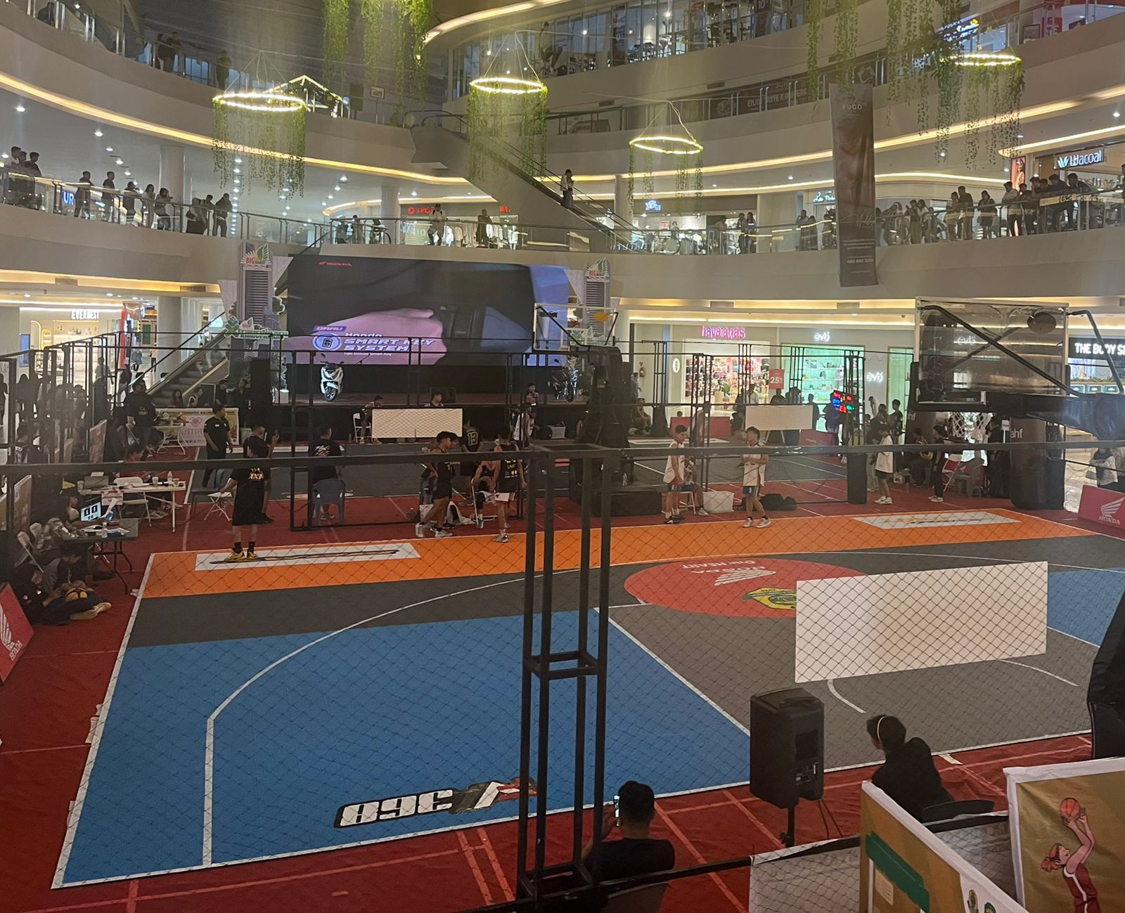 Pertandingan basket 3x3 di Big Mall Samarinda