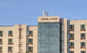 Hotel Atlet di Kompleks Gelora Kadrie Oening