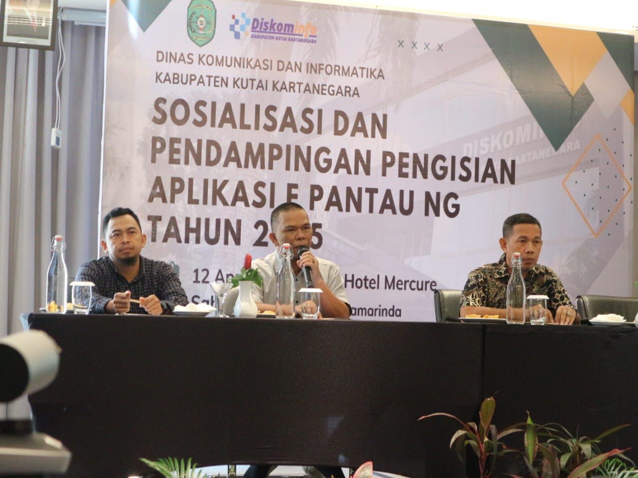 Sosialisasi dan Pendampingan Pengisian Aplikasi E-Pantau NG Tahun 2025 (foto : Tim Peliputan, Konten Kreator, dan Video Editor Diskominfo)