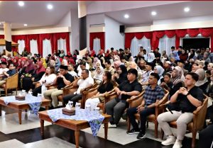 Para pelaku UMKM dalam acara pertemua Halal Bihalal bersama Bupati Kutai Kartanegara. (Foto: MF/Sinarkaltim.id)