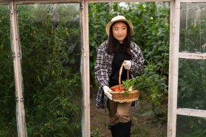 Ilustrasi petani milenial (foto : freepik)
