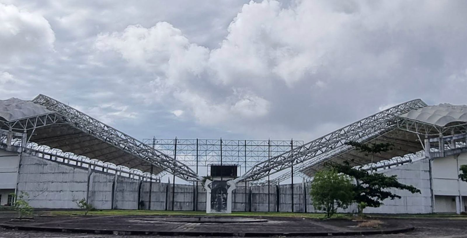 Stadion Aji Imbut Tenggarong. (foto: HO-DokumentasiPribadi/Sinarkaltim.id)