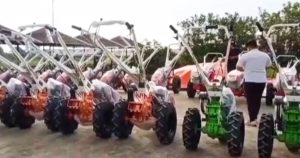 Bantuan alsintan Pemkab Kukar kepada Brigade Pangan di Kecamatan Marangkayu, Samboja, Tenggarong dan Anggana (Foto : Prokom Kukar)