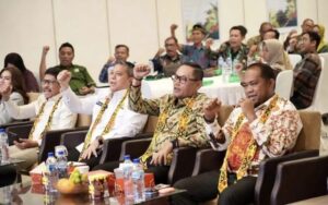 Seno Aji Menghadiri Pelatihan Pembenihan dan Teknologi Budidaya Kelapa Sawit Berkelanjutan di Hotel Golden Season Samarinda
