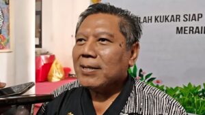 Plt Kepala Disdukcapil Kukar, Muhamad Iryanto.