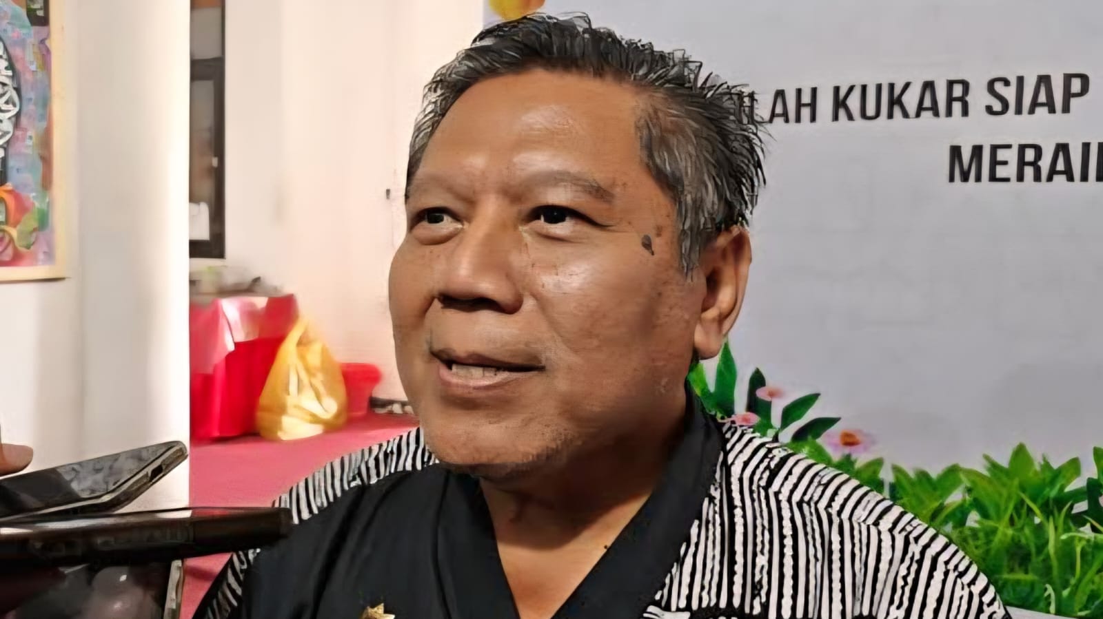 Plt Kepala Disdukcapil Kukar, Muhamad Iryanto.