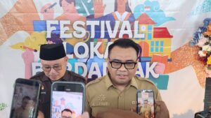 Bupati Kukar, Aulia Rahman Basri.