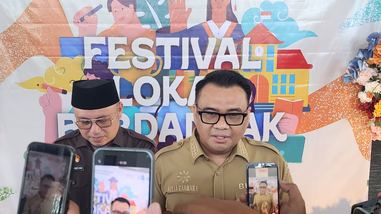 Bupati Kukar, Aulia Rahman Basri.